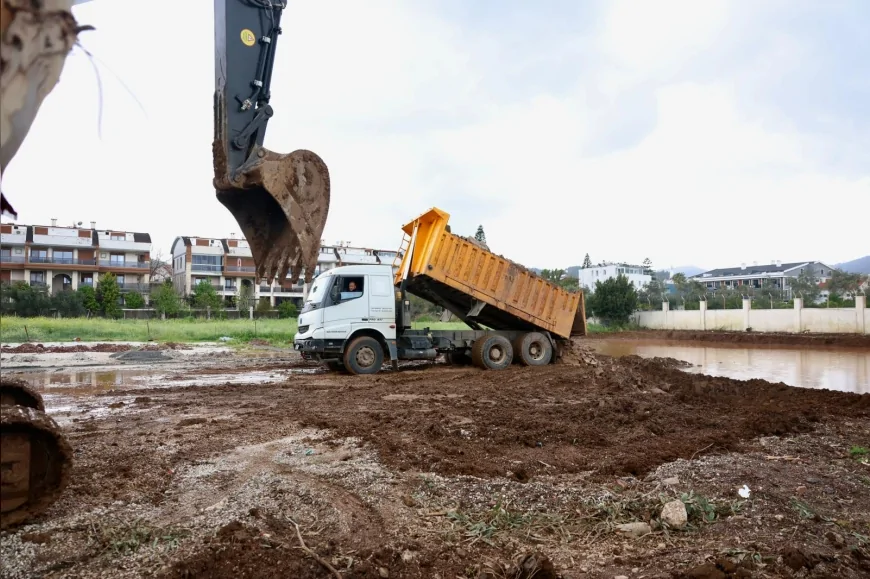 Marmaris Belediye Başkanı Acar Ünlü: “Kentimizin Her Kesimine Hitap Eden Sosyal Alanlar Oluşturuyoruz”