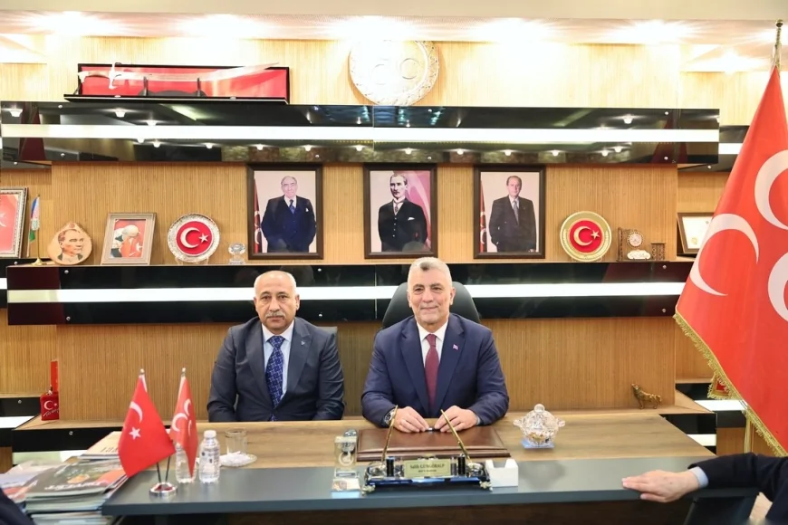 Ticaret Bakanı Prof. Dr. Ömer Bolat Van’da MHP İl Başkanlığı’nı ziyaret etti