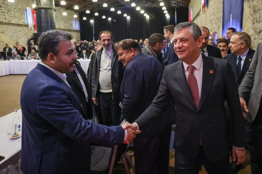 CHP Genel Başkanı Özgür Özel: “Bu dönemin en büyük ayıbı Meclis’te Romanların temsil edilmemesidir”