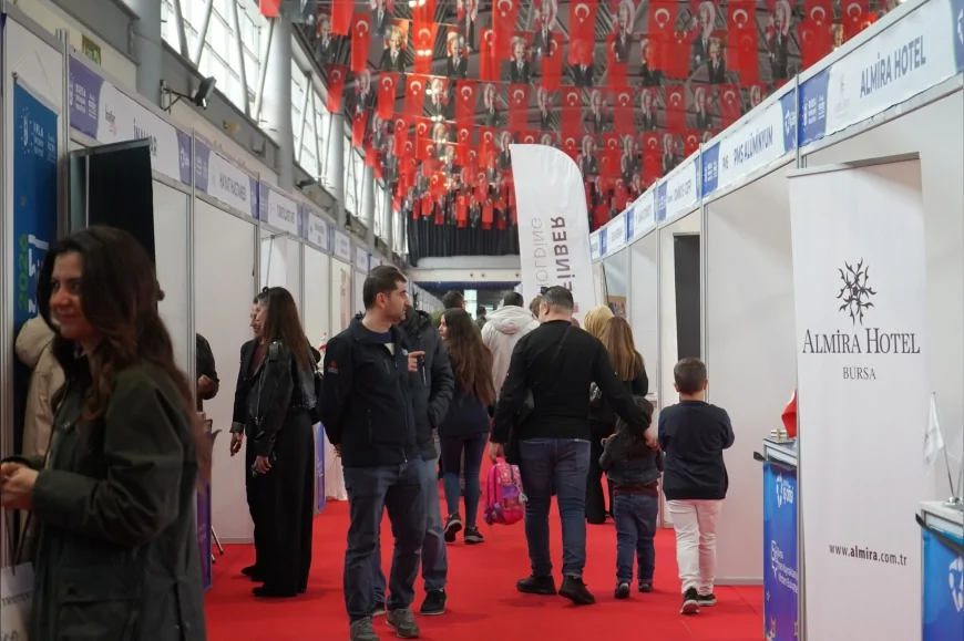 Bursa’da 180 firmanın katıldığı İstihdam Buluşması on binlerce kişiyi aynı çatı altında topladı