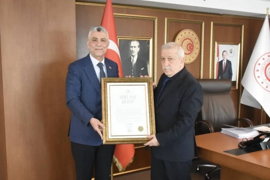 Ticaret Bakanı Ömer Bolat: “Ahi Esnaf Beratı, ticarette ahlâk ve vefanın nişanesidir”