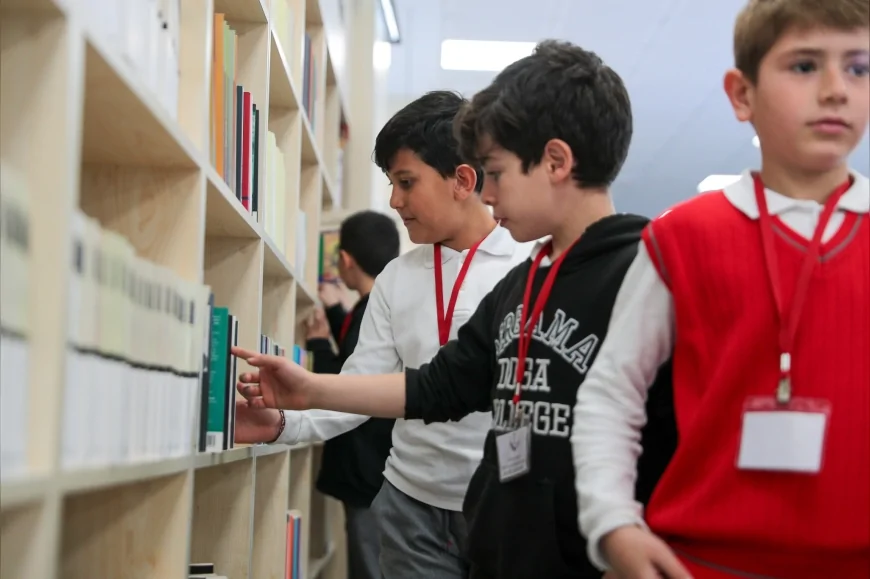 ALİAĞA BELEDİYESİ KÜTÜPHANE HAFTASINDA ÖĞRENCİLERİ AZİZ SANCAR KÜTÜPHANESİ’NDE BULUŞTURDU