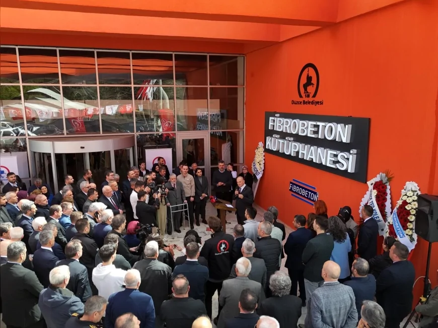 Düzce Belediye Başkanı Dr. Faruk Özlü: “Kütüphanelerin sayısını artıracağız” Fibrobeton Kütüphanesi açıldı