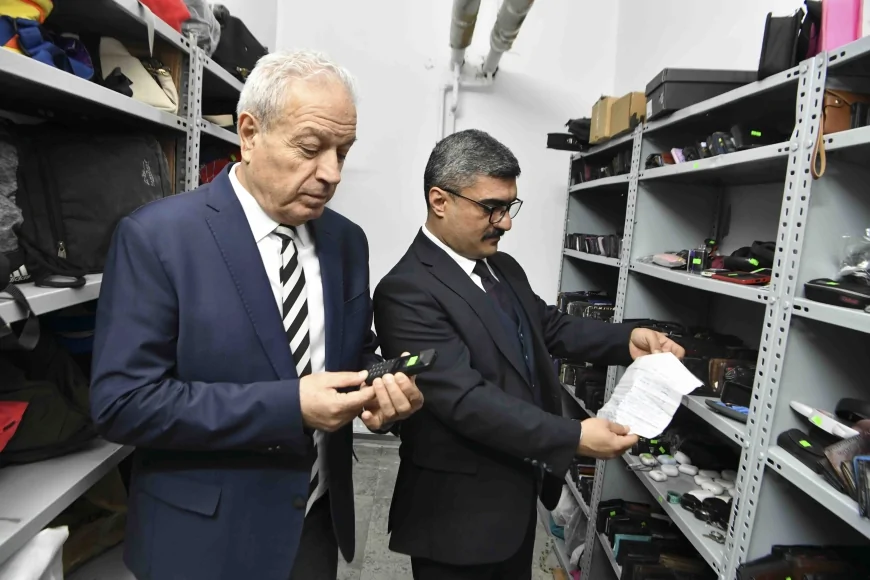 Ankara’da Toplu Taşımada Unutulan Eşyalar Şaşırttı Mama Sandalyesinden Pasaporta 3 Bin 500’ü Aştı