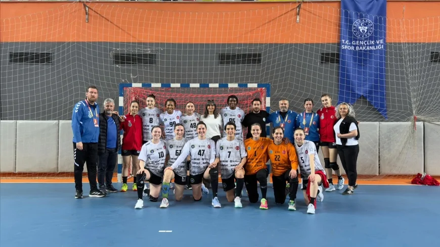 BURSA BÜYÜKŞEHİR BELEDİYESPOR DEPLASMANDA FARKLI KAZANARAK ZİRVE TAKİBİNİ SÜRDÜRDÜ!