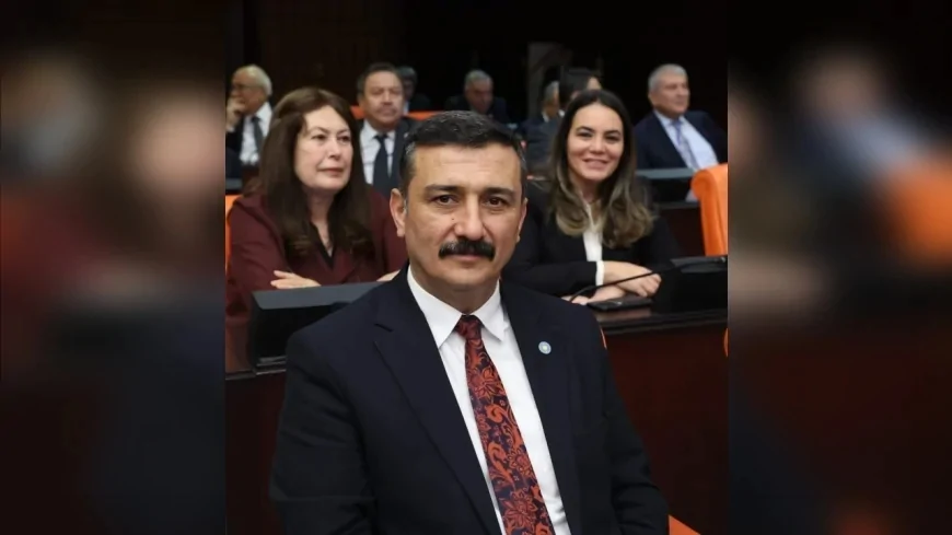 İYİ Parti Genel Başkan Yardımcısı Selçuk Türkoğlu: “Elektrik ve doğalgaza yapılan yüzde 25 zam sosyal bir yıkımdır”