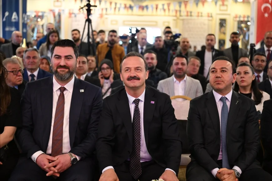 ANAHTAR PARTİ GENEL BAŞKANI YAVUZ AĞIRALİOĞLU: “TUTARLI OLACAKSINIZ BİR GÜN ÖYLE BİR GÜN BÖYLE OLMAYACAKSINIZ”