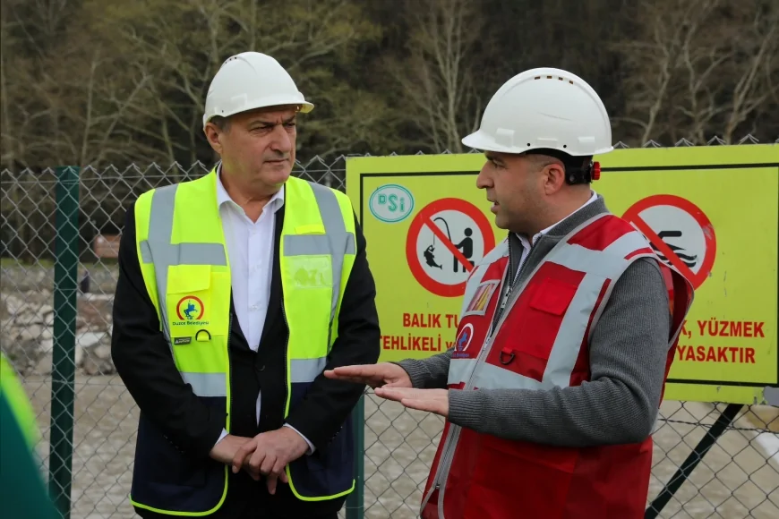 Düzce Belediye Başkanı Dr Faruk Özlü siyasi parti il başkanlarını bir araya getirdi ortak akıl ve iş birliği çağrısı yaptı