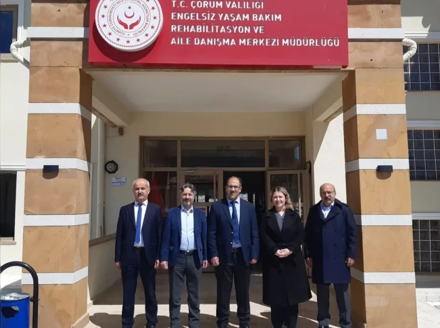 Çorum Aile ve Sosyal Hizmetler İl Müdürü Şahit Aydın Engelsiz Yaşam Merkezi’nde İncelemelerde Bulundu