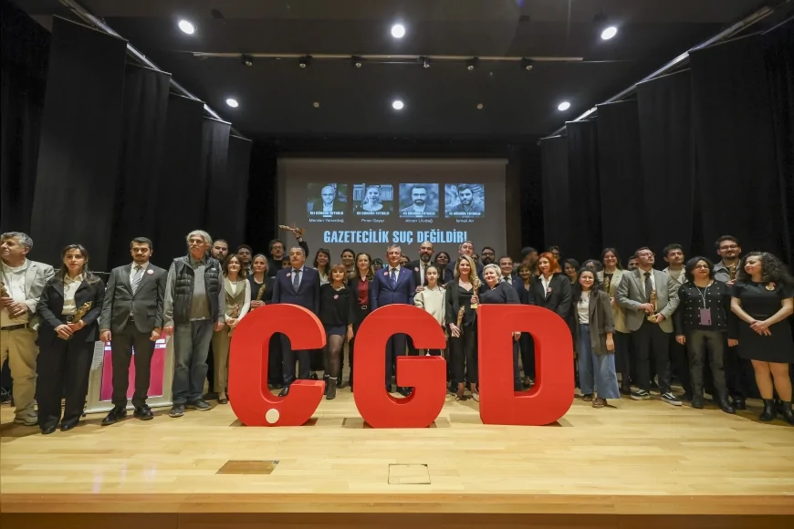 Çağdaş Gazeteciler Derneği 2025 ödül töreninde basın özgürlüğü, dayanışma ve haberin toplumsal etkisi öne çıktı