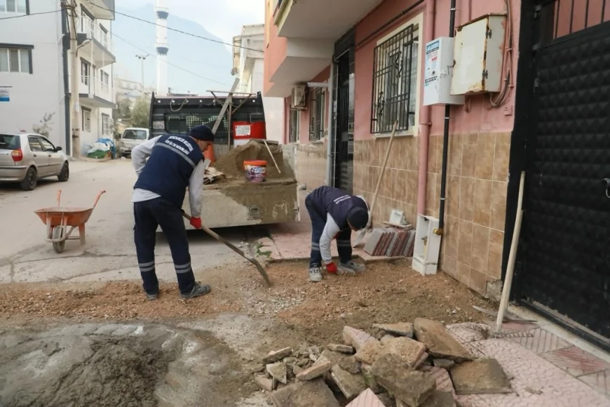 ŞEHZADELER BELEDİYE BAŞKANI HAKAN ŞİMŞEK: “67 MAHALLEDE YOL VE KALDIRIMLARI YAZ BOYUNCA YENİLEYECEĞİZ