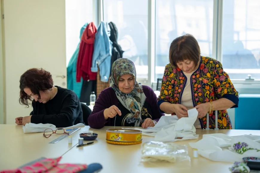 Gölbaşı Belediyesi Atık Malzemeleri Dokuma Tezgâhlarında Sanata Dönüştürüyor