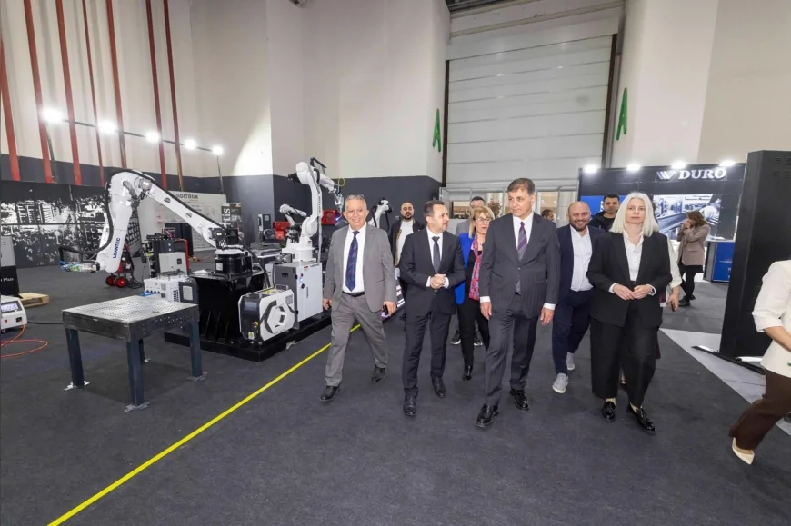 İzmir’de üç sektör aynı çatı altında buluştu Fuar İzmir’de yoğun katılım dikkat çekti