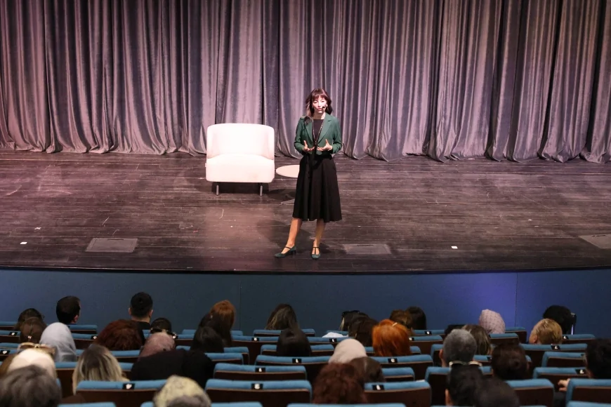 Çankaya Belediyesi Kütüphane Haftası’nda Akademisyen Anne Saniye Bencik Kangal Çankayalılarla buluştu