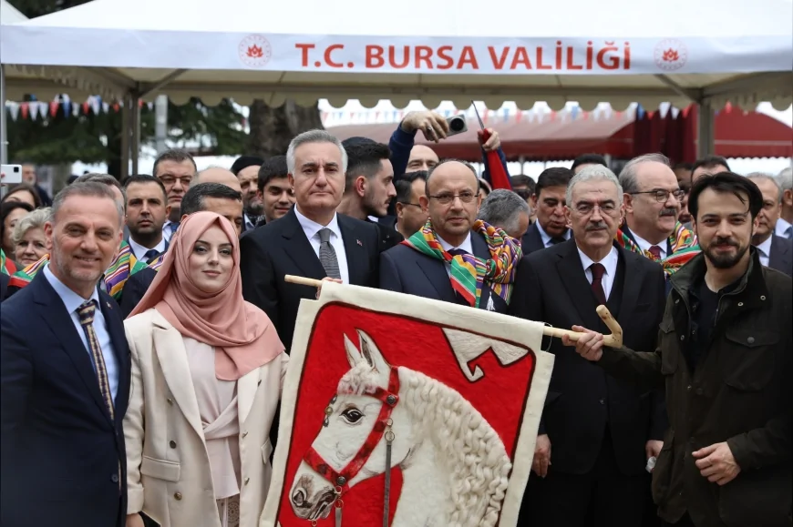 Bursa’da Fethin 700. Yılı Törenler, Yürüyüşler ve Anma Programlarıyla Yoğun İlgi Gördü