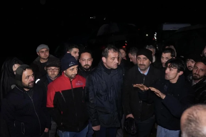 Giresun Belediye Başkanı Fuat Köse Sekü Köyü’nde maden aramasına karşı direnen vatandaşlara destek verdi