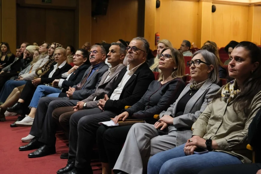 Adana Büyükşehir Belediyesi “Karnımız mı aç ruhumuz mu” söyleşisiyle sağlıklı yaşam farkındalığı oluşturdu