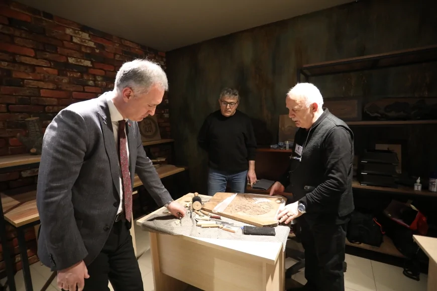 İnegöl Belediye Başkanı Alper Taban İNESMEK kurslarını ziyaret etti 847 kursiyer eğitim alıyor