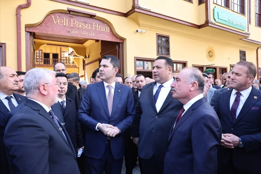 Çorum’da Bakan Murat Kurum Kent Meydanı ve Tarihi Alanlarda İncelemelerde Bulundu