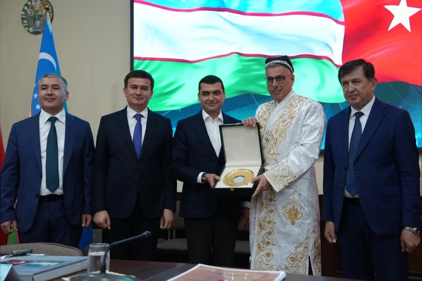 SAĞLIK BAKANI PROF. DR. KEMAL MEMİŞOĞLU ÖZBEKİSTAN BUHARA TIP MERKEZİ ZİYARETİNDE SAĞLIKTA İŞ BİRLİĞİ MESAJI VERDİ