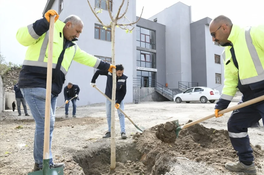 Çiğli Belediye Başkanı Onur Emrah Yıldız: “Her inanca eşit hizmet anlayışıyla çalışıyoruz”