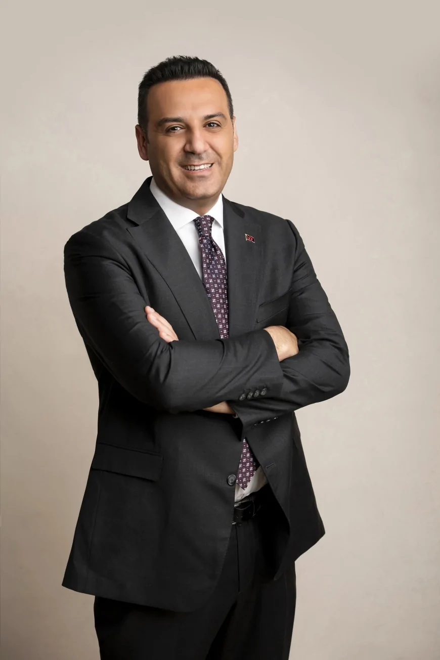 Çiğli Belediye Başkanı Onur Emrah Yıldız’ın Emekli Kafe Projesi Hizmete Açılmak İçin Gün Sayıyor