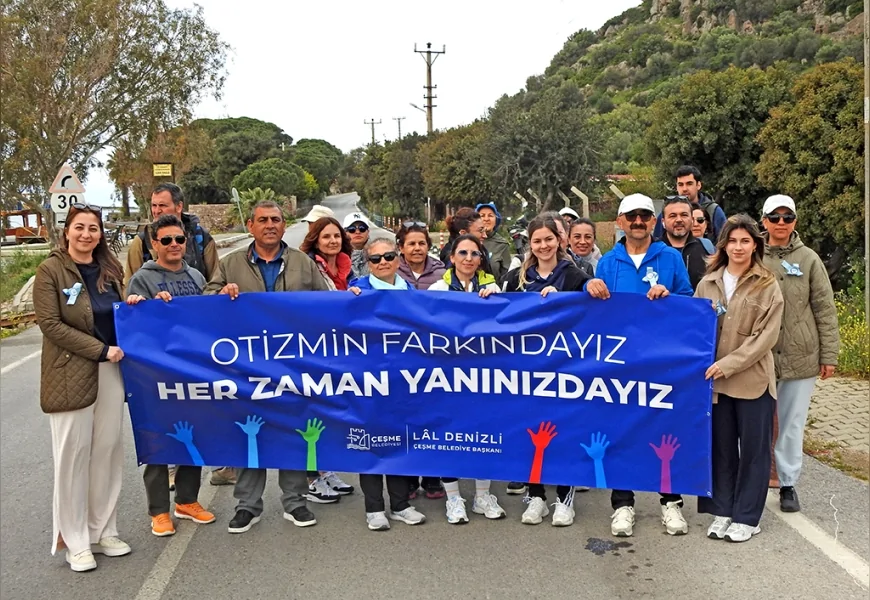 Çeşme’de Otizm Farkındalığı İçin Düzenlenen Doğa Yürüyüşü Yoğun Katılımla Gerçekleşti