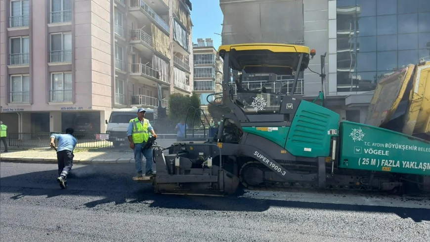 Aydın Büyükşehir Belediye Başkanı Özlem Çerçioğlu Efeler Fidanlık Caddesi'nde Yol Yenileme Çalışmalarının Hız Kesmeden Sürdüğünü Açıkladı