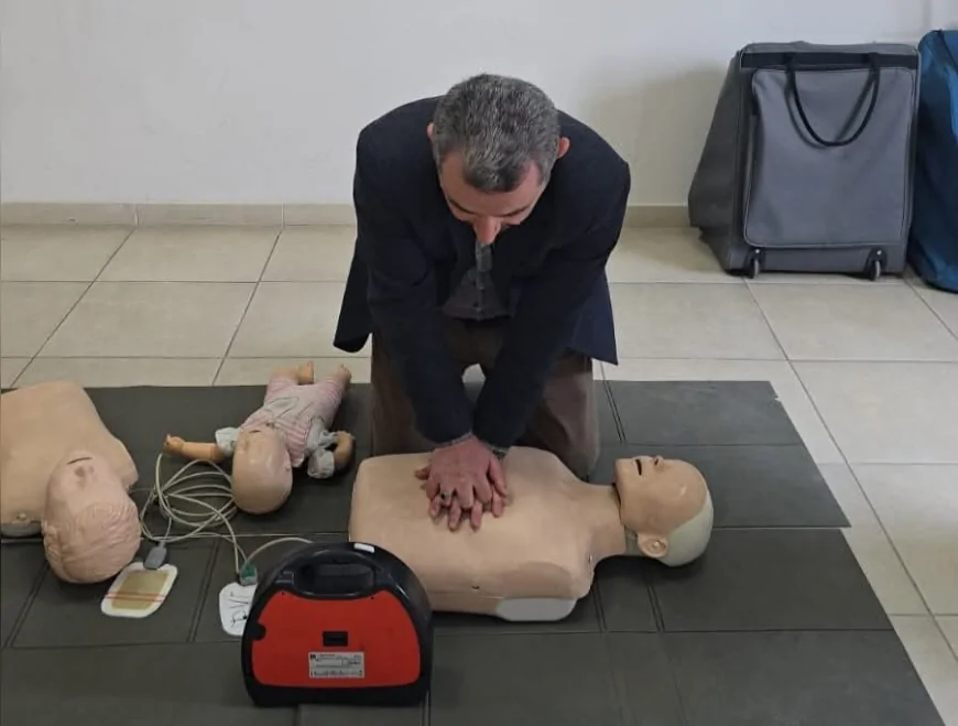 Çorum’da Temel İlk Yardım Eğitimleri Sürüyor Vatandaşlara “İlk Yardım Hayat Kurtarır” Bilinci Aşılanıyor