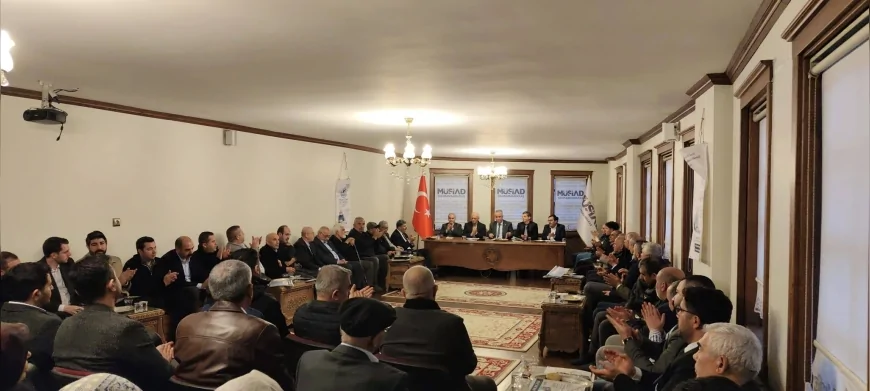 İKTA-DER Başkanı Ahmet Sandal: “Okumak, okumak, okumak tek çare” Kahramanmaraş’ta iki ayrı programda vurgulandı