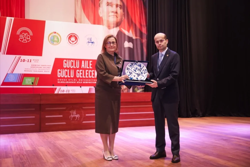 İzmir’de Dokuz Eylül Üniversitesi ev sahipliğinde “Uluslararası Aile Sempozyumu” başladı