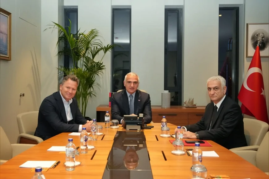 Kültür ve Turizm Bakanı Mehmet Nuri Ersoy: “Almanya ve İngiltere pazarlarında iş birliklerimizi kararlılıkla sürdürüyoruz”