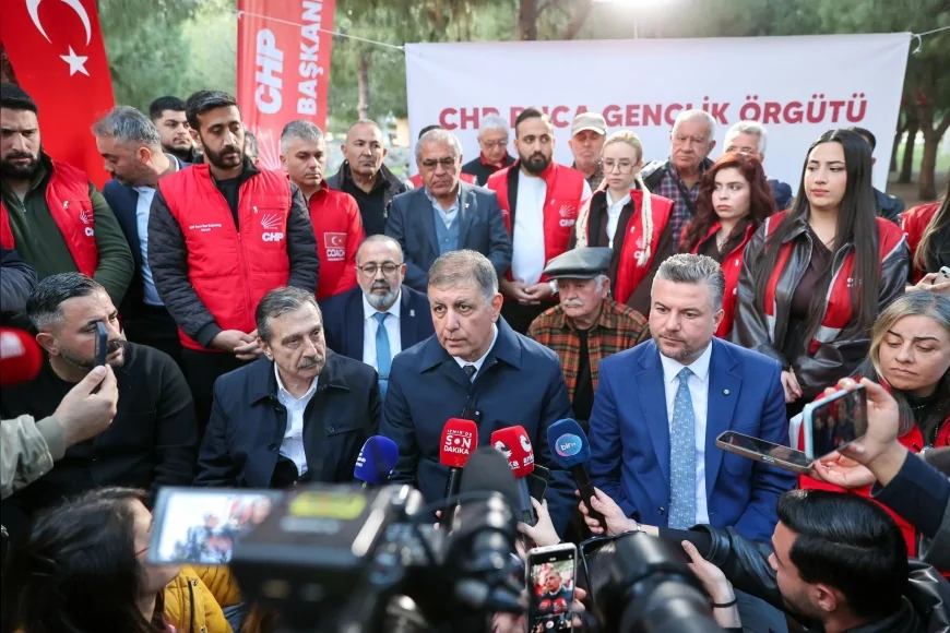 BUCA BELEDİYE BAŞKANI GÖRKEM DUMAN MESLEK FABRİKASI DİRENİŞİNDE NÖBET TUTTU “İZMİR’İN GELECEĞİNİ KİMSEYE TESLİM ETMEYECEĞİZ”