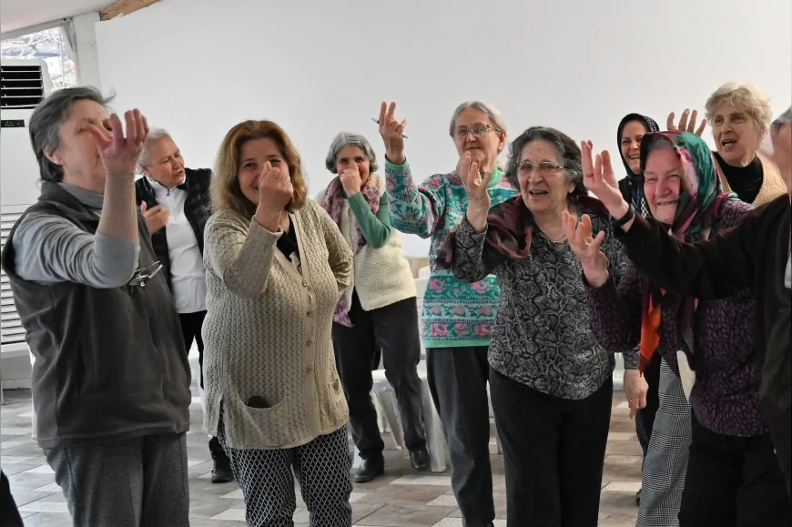 Bornova Belediyesi Sağlıklı Yaş Alma Programıyla İleri Yaşta Sosyal ve Aktif Yaşamı Destekliyor