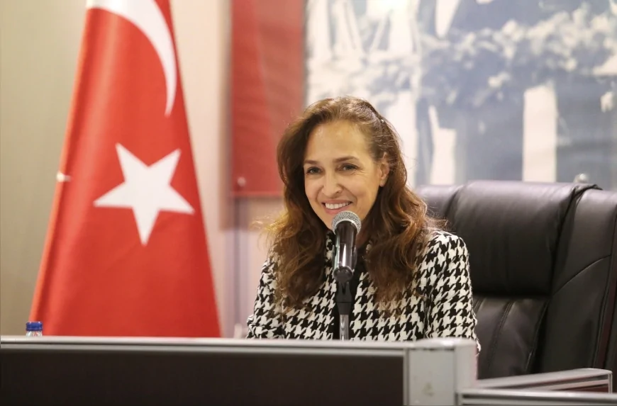 KARŞIYAKA BELEDİYE BAŞKANI YILDIZ ÜNSAL: “2025 YILINDA ÇOK YÖNLÜ HİZMET ÜRETİMİ GERÇEKLEŞTİRDİK”
