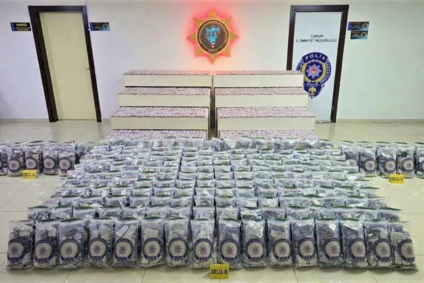 Çorum’da Narkotik Operasyonu ile Çekicide 249 Bin Sentetik Ecza Ele Geçirildi
