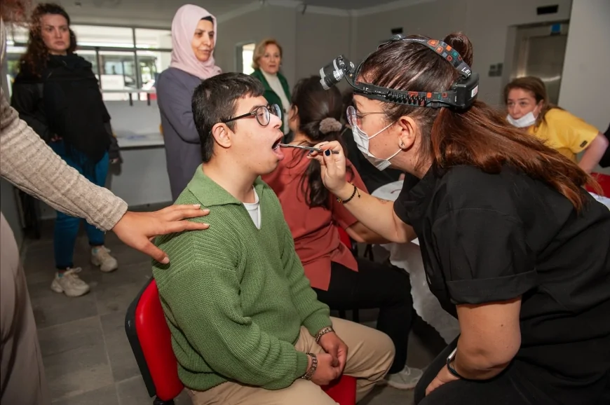 Karşıyaka Belediye Başkanı Yıldız Ünsal: “Engelsiz bir yaşam için özel gereksinimli bireylerimizin her zaman yanındayız”