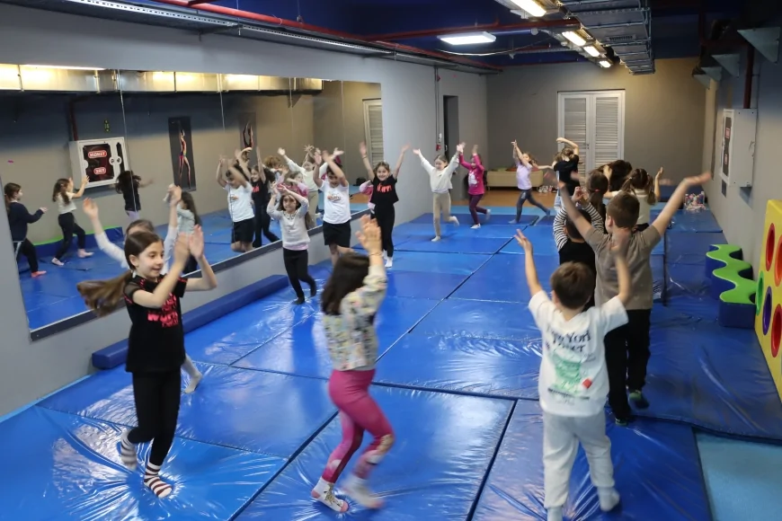 MALTEPE BELEDİYESİ 6-9 YAŞ ARASI ÇOCUKLARA ÜCRETSİZ JİMNASTİK KURSLARI BAŞLATTI