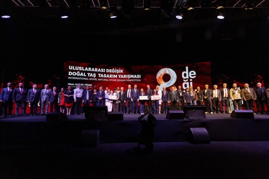 İzmir Büyükşehir Belediye Başkanı Dr. Cemil Tugay: “Gençlerin tasarımı doğaltaşta katma değeri artırıyor”