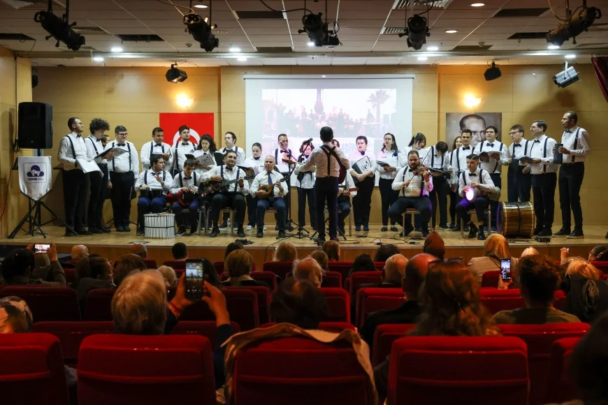 Buca Belediyesi ev sahipliğinde düzenlenen otizm farkındalık konseri yoğun katılımla gerçekleşti