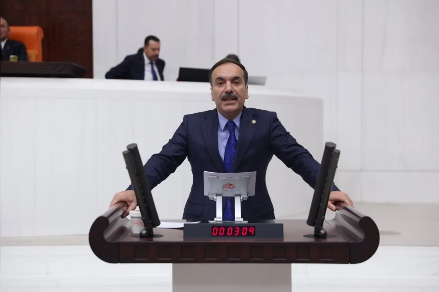 İzmir Milletvekili Mustafa Bilici: “Okullarda şiddet ve uyuşturucu tehdidi büyüyor”