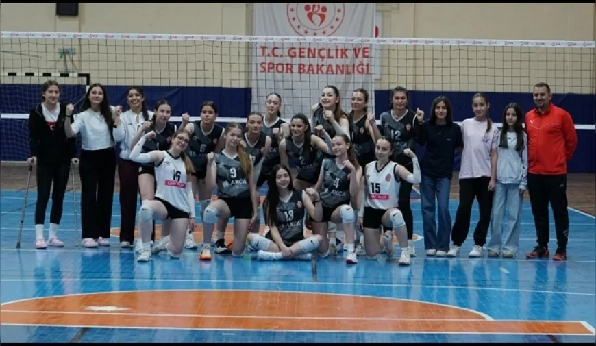 Osmancık Belediyespor Genç Kızlar Set Vermeden Yarı Finale Yükseldi