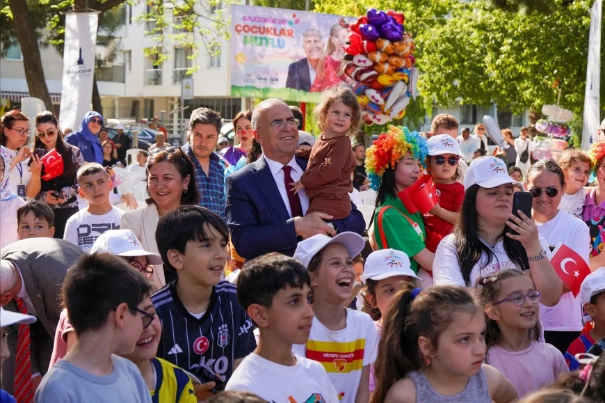 GAZİEMİR BELEDİYE BAŞKANI ÜNAL IŞIK: “23 NİSAN COŞKUSUNU BEŞ GÜN BOYUNCA TÜM İLÇEYE YAYACAĞIZ”