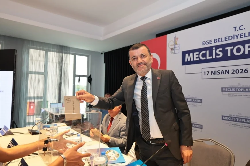 DENİZLİ BÜYÜKŞEHİR BELEDİYE BAŞKANI BÜLENT NURİ ÇAVUŞOĞLU EGE BELEDİYELER BİRLİĞİ BAŞKANLIĞINA YENİDEN SEÇİLDİ