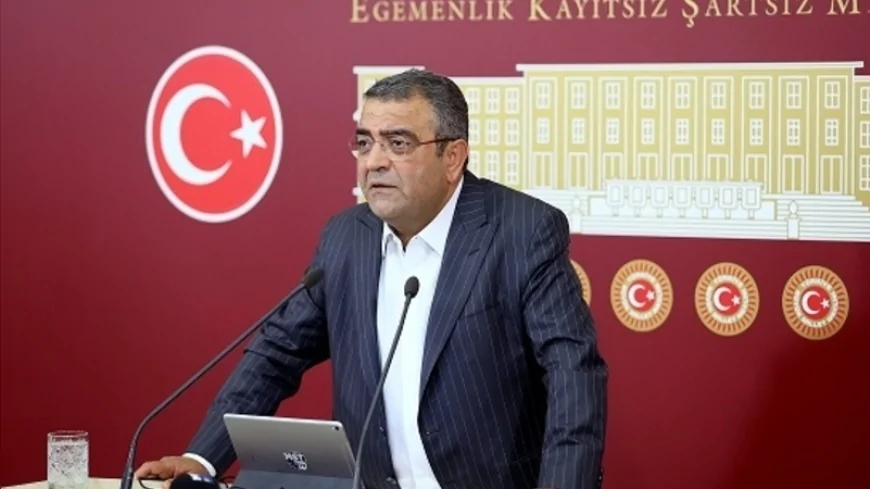 CHP’li Sezgin Tanrıkulu yaşam memnuniyeti ve gençlerin ruh sağlığı için TBMM’ye kapsamlı soru önergesi sundu