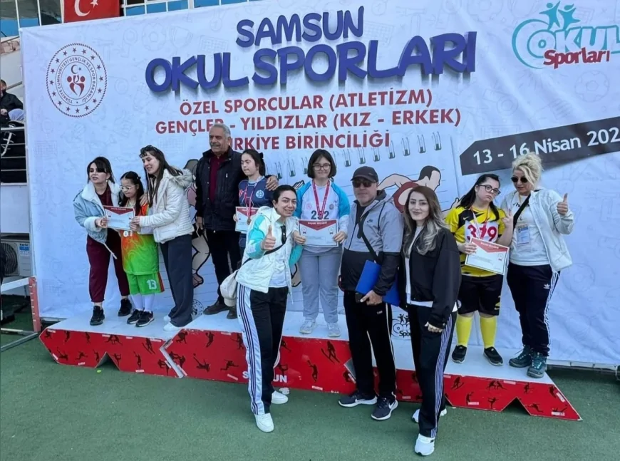 Samsun’daki şampiyonada Çorumlu özel sporculardan Türkiye dereceleri geldi