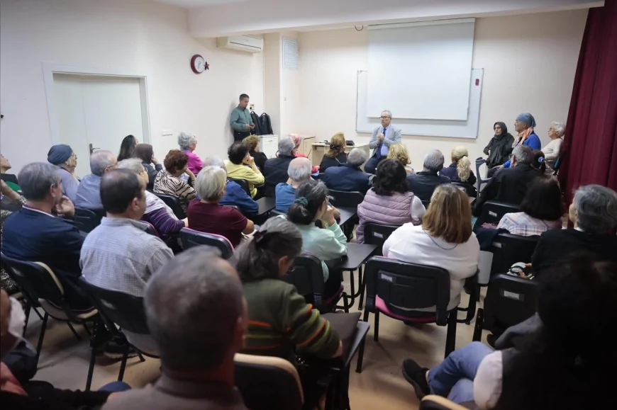 KONAK BELEDİYESİ VE MEDICANA İŞ BİRLİĞİYLE İLERİ YAŞ MERKEZİNDE HAREKETLİ YAŞAM SEMİNERİ DÜZENLENDİ