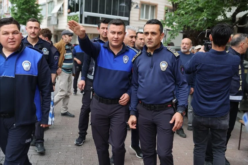 Şehzadeler’de Kaldırım İşgallerine Denetim Yayaların Güvenliği İçin Ortak Uygulama Yapıldı