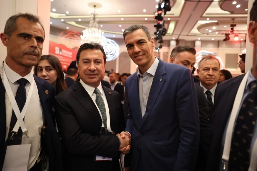 Muğla Büyükşehir Belediye Başkanı Ahmet Aras Barselona’daki Demokrasi Zirvesine Katılıyor