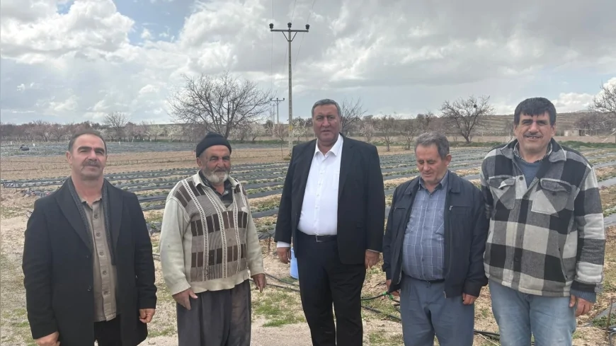 CHP Niğde Milletvekili Ömer Fethi Gürer: “Çiftçi borçlanarak üretim yapıyor, ayakta kalmaya çalışıyor”